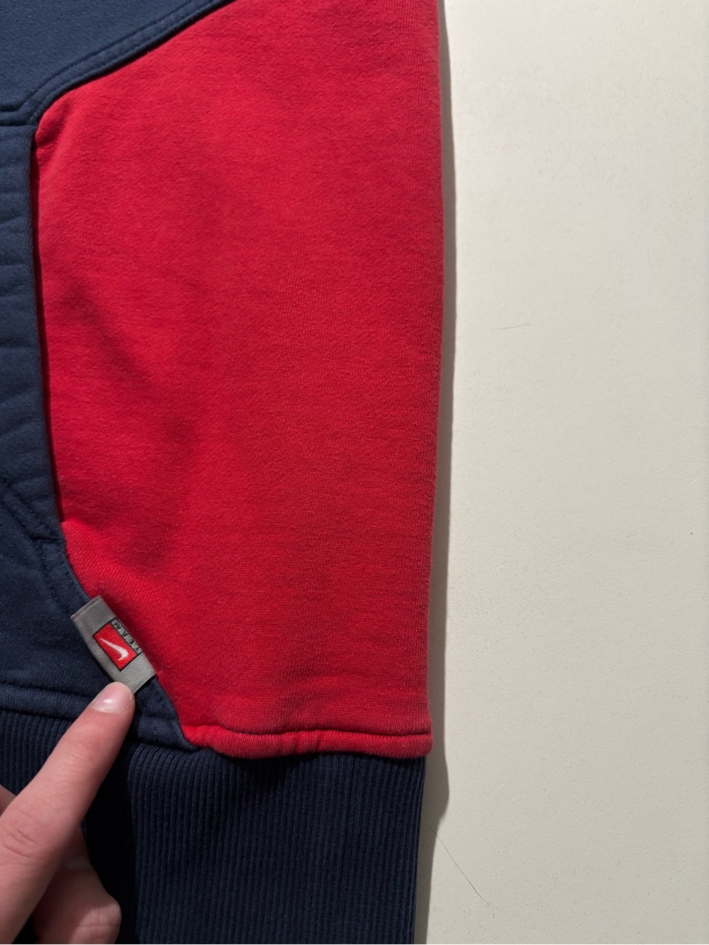 Vintage Nike Arizona wildcats UofA Crewneck Hoodie - Navy & Red two tone hoodie - Picture 8 of 12